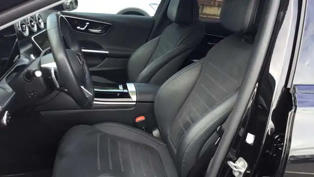 Mercedes-Benz C-Class view 7