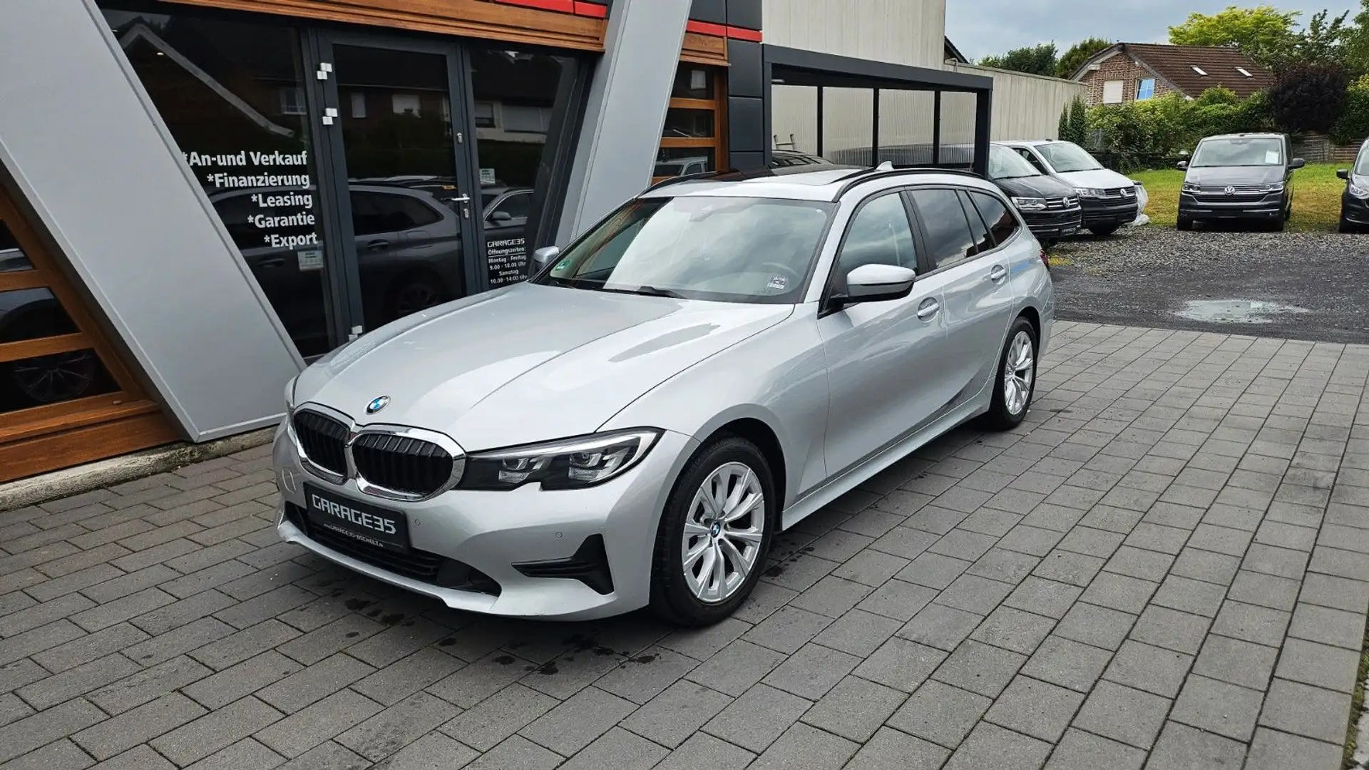 BMW 318 d Touring Advantage/PANORAMADACH/LED/NAVI Argento - 1