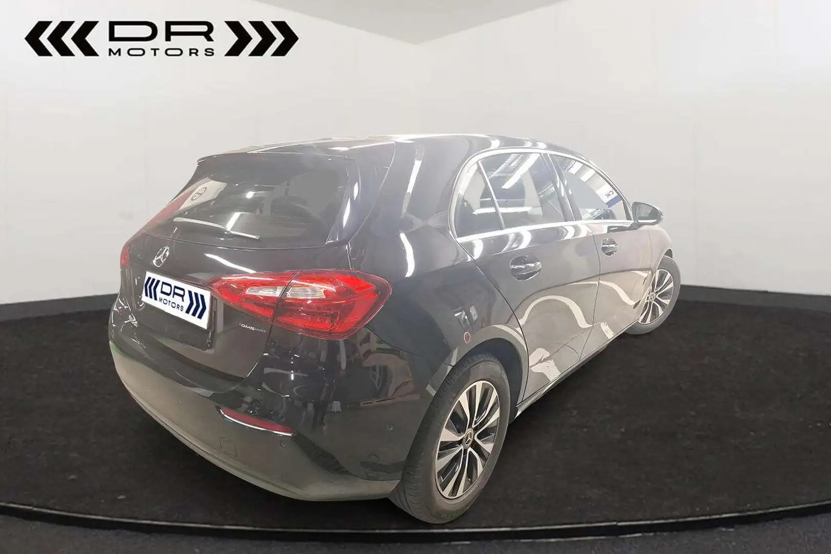 Mercedes-Benz A 160 BUSINESS SOLUTION - NAVI - 28.365km Noir - 2