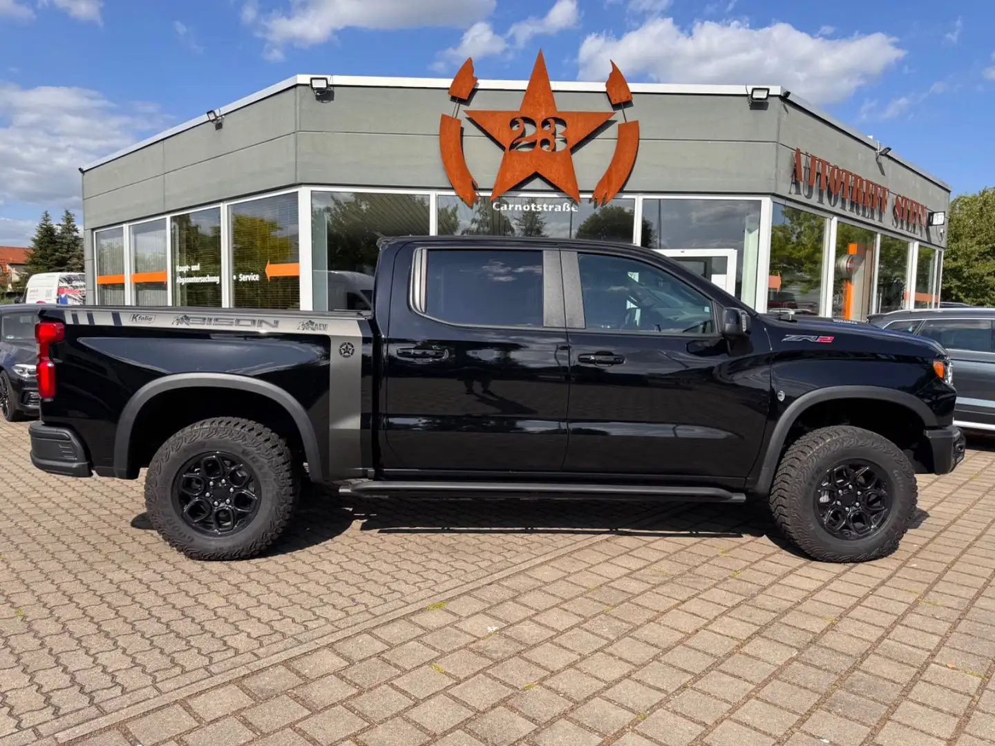 Chevrolet Silverado ZR2  "Bison" Edition 3.0 Diesel Zwart - 1