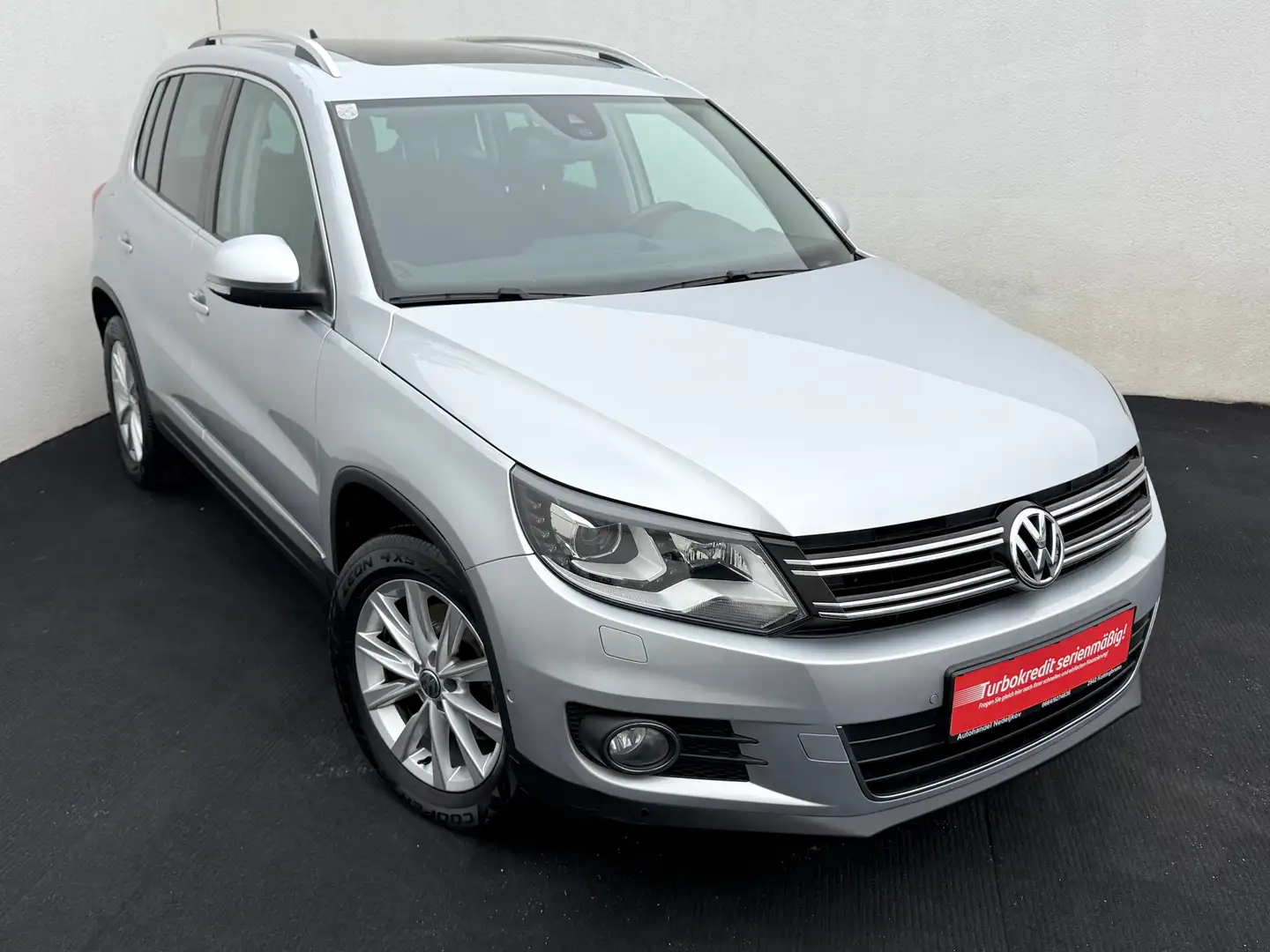 Volkswagen Tiguan Sport & Style Sky 2.0 TDI Grau - 1