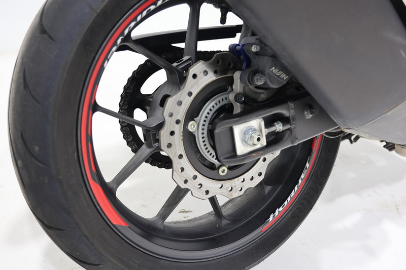 Honda CB 750 HORNET Garantie 1 an,  1 entretien offert — photo 8