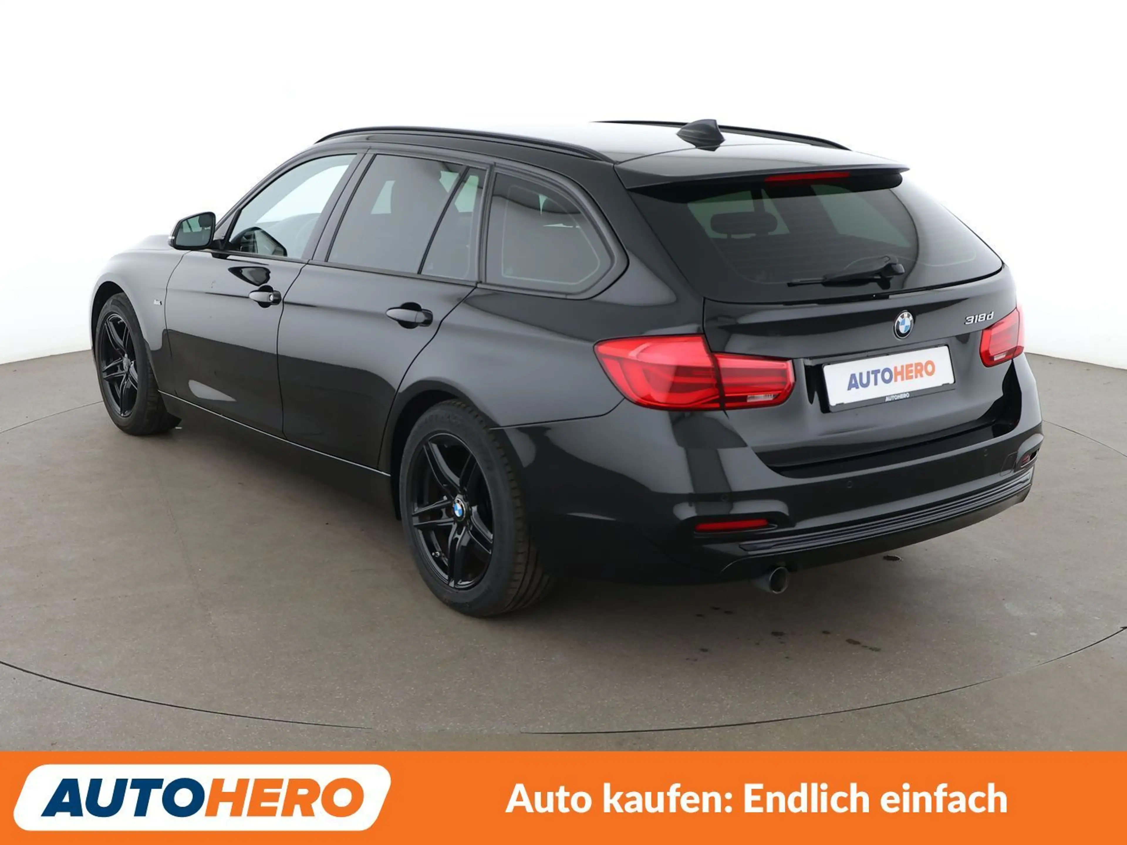 BMW 318 318d Sport Line — photo 4