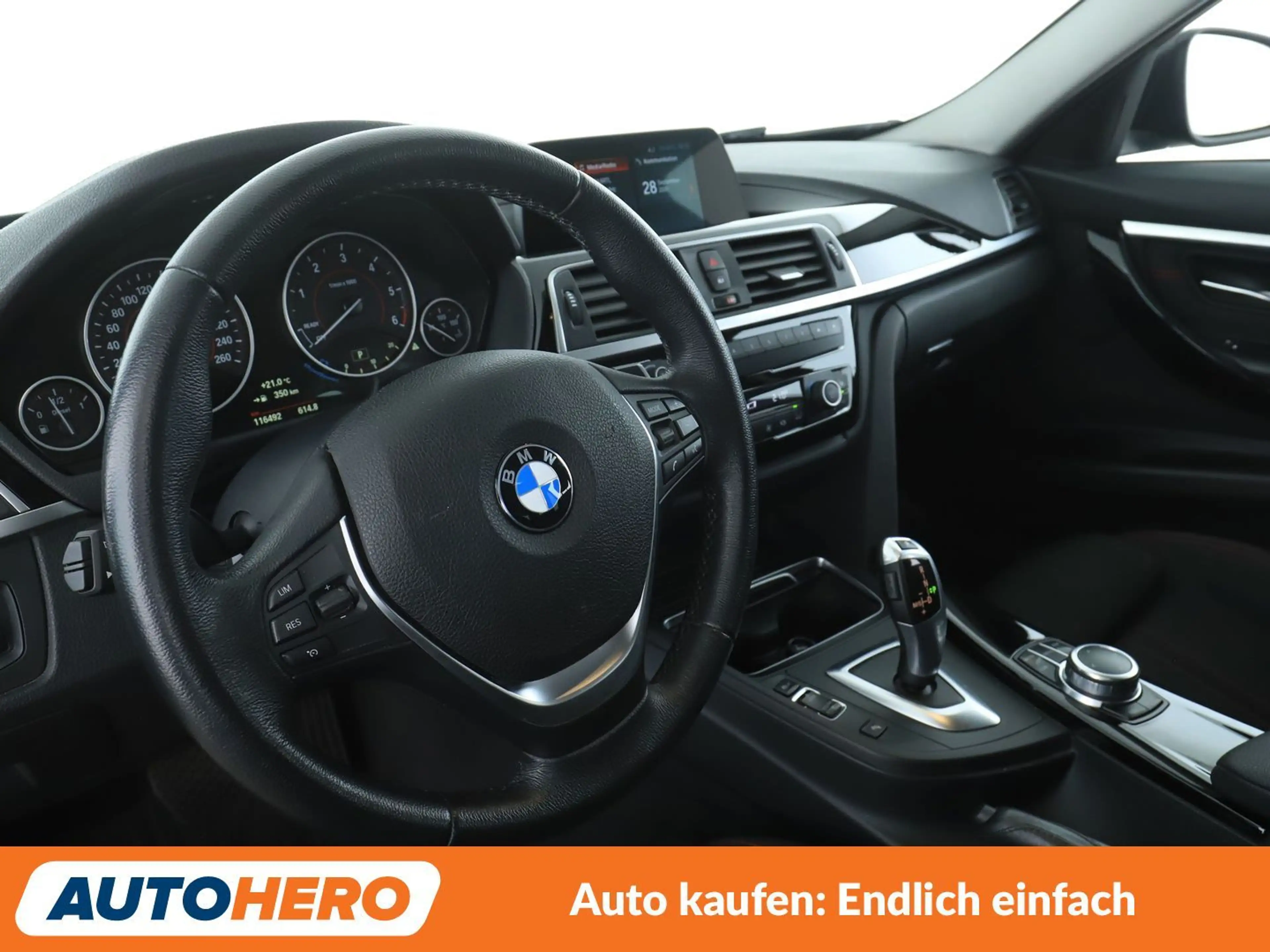 BMW 318 318d Sport Line — photo 11