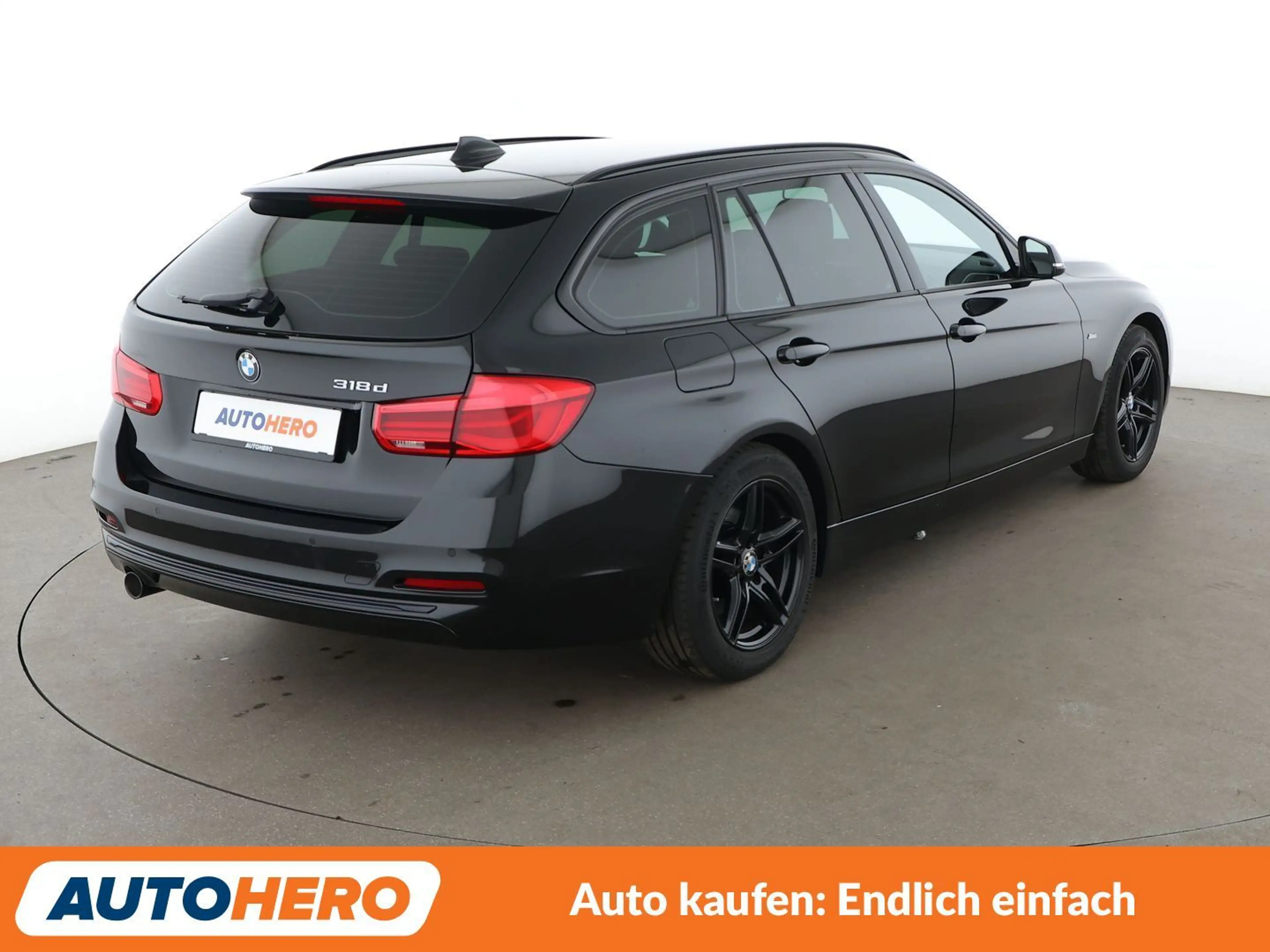 BMW 318 318d Sport Line — photo 6