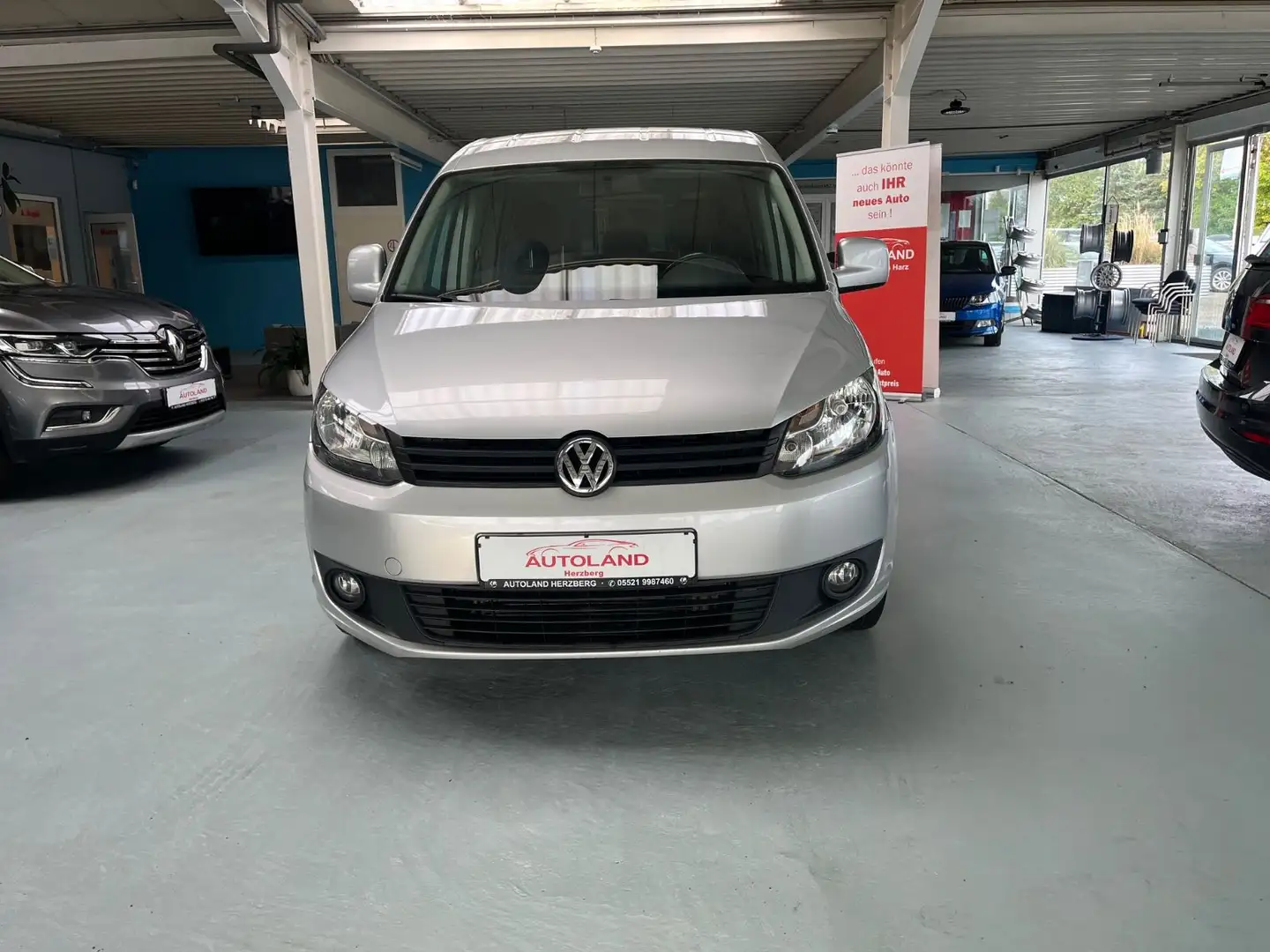 Volkswagen Caddy Kombi JAKO-O Trendline 1HD NAVI PDC SHZ Silber - 2