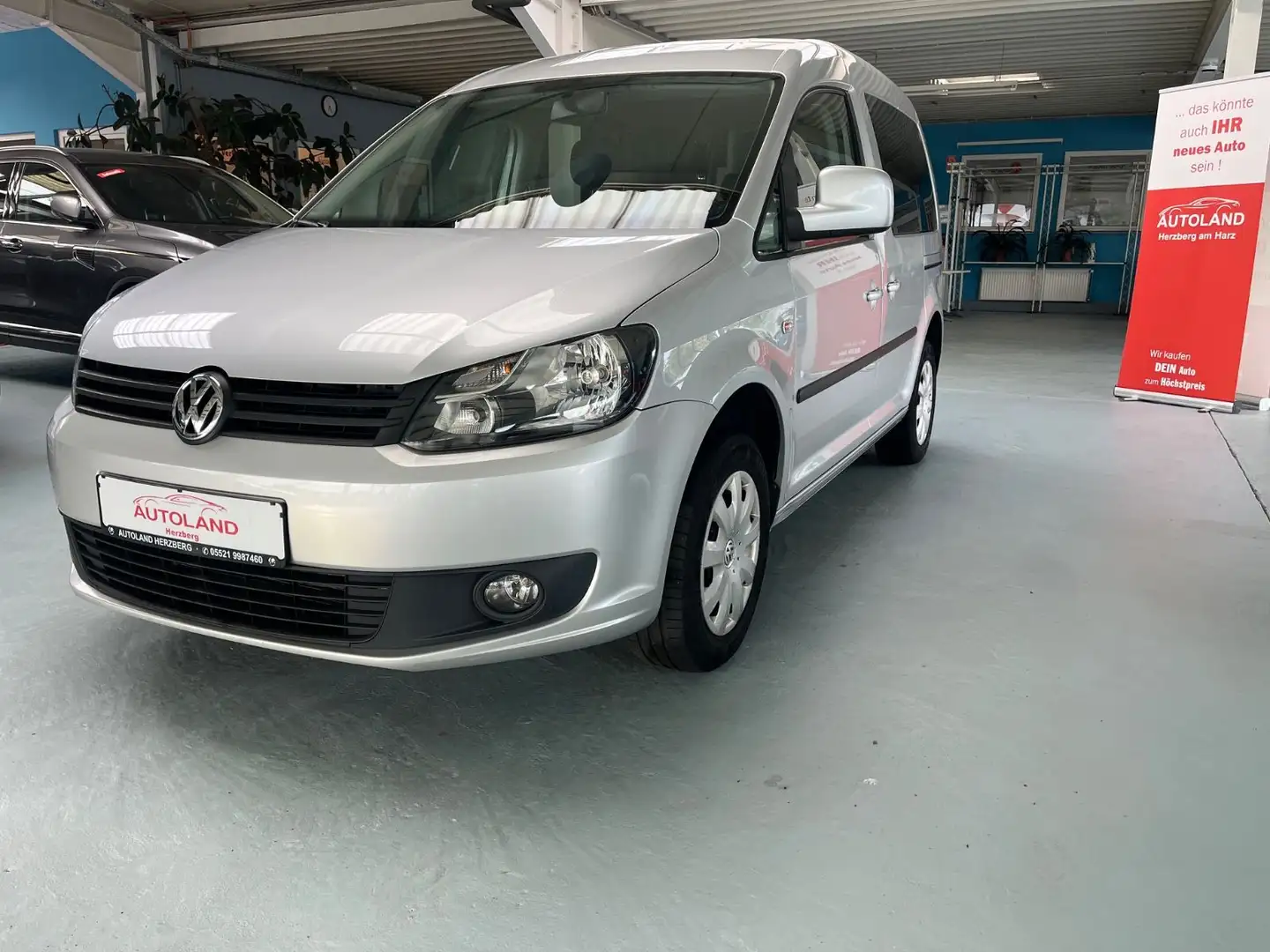 Volkswagen Caddy Kombi JAKO-O Trendline 1HD NAVI PDC SHZ Silber - 1