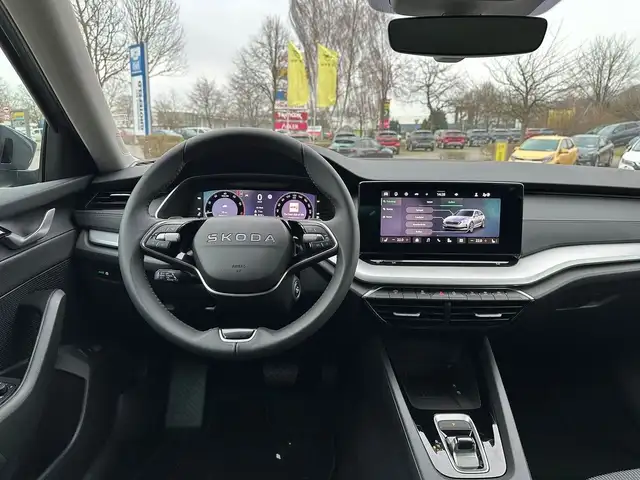 Skoda Octavia view 9