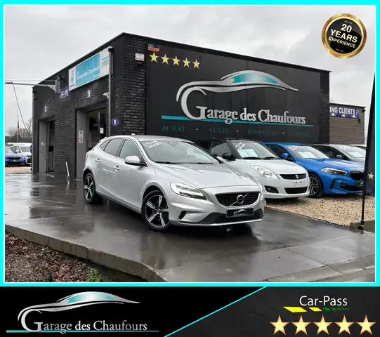 Volvo V40 2.0 D2 - ! R-Design ! - Geartronic - Cuir - Eu6b