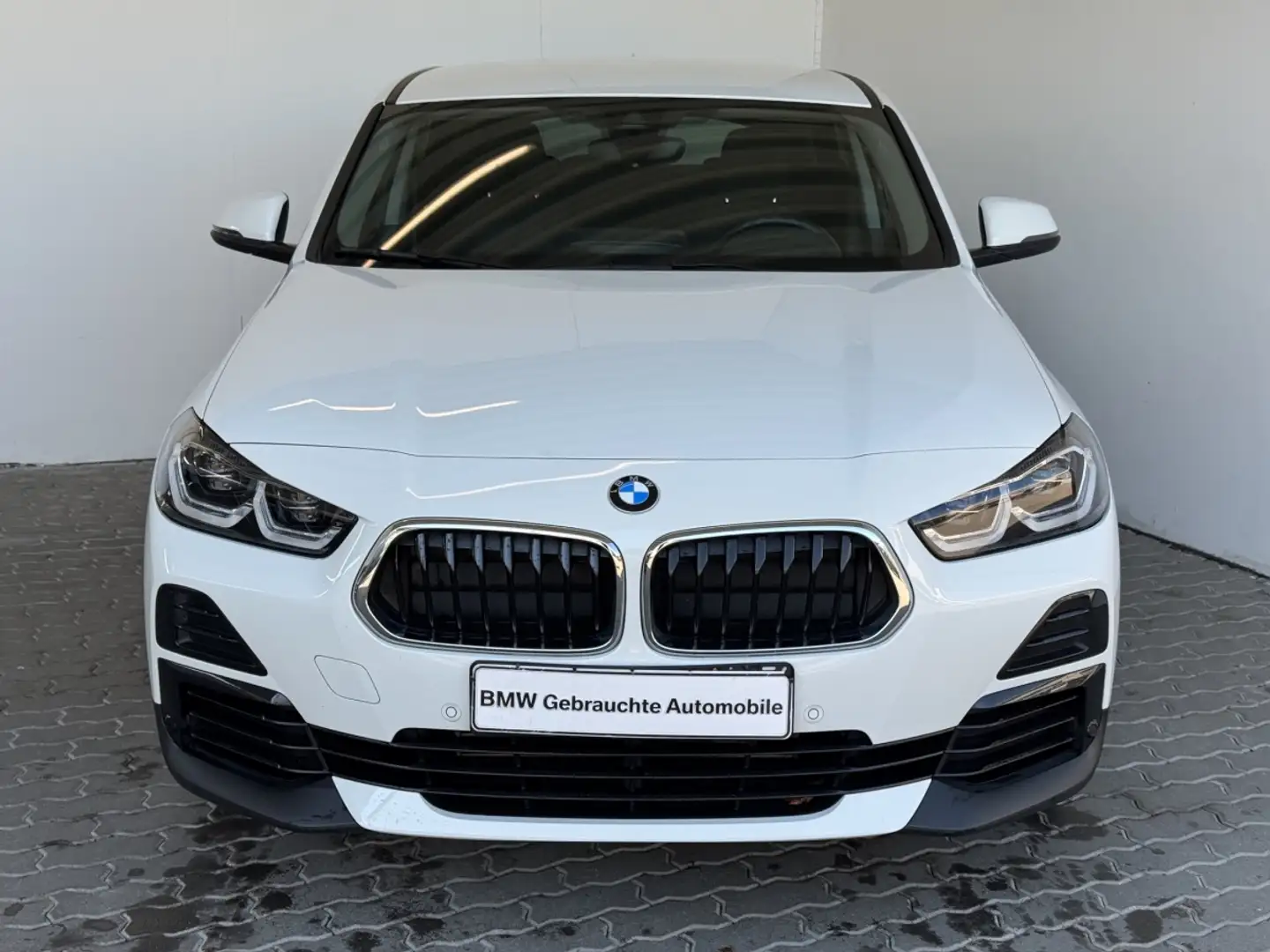 BMW X2 xDrive25dA Advantage NaviPlus.HUD.LED.AHK.PDC Weiß - 1