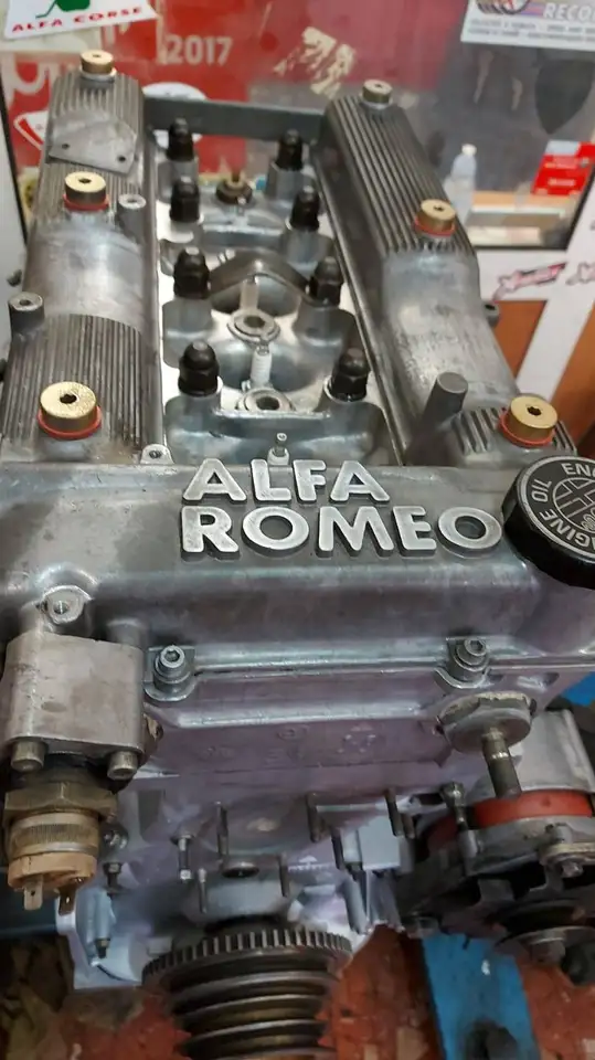 Alfa Romeo 75 1.8 ie Indy, foto 12