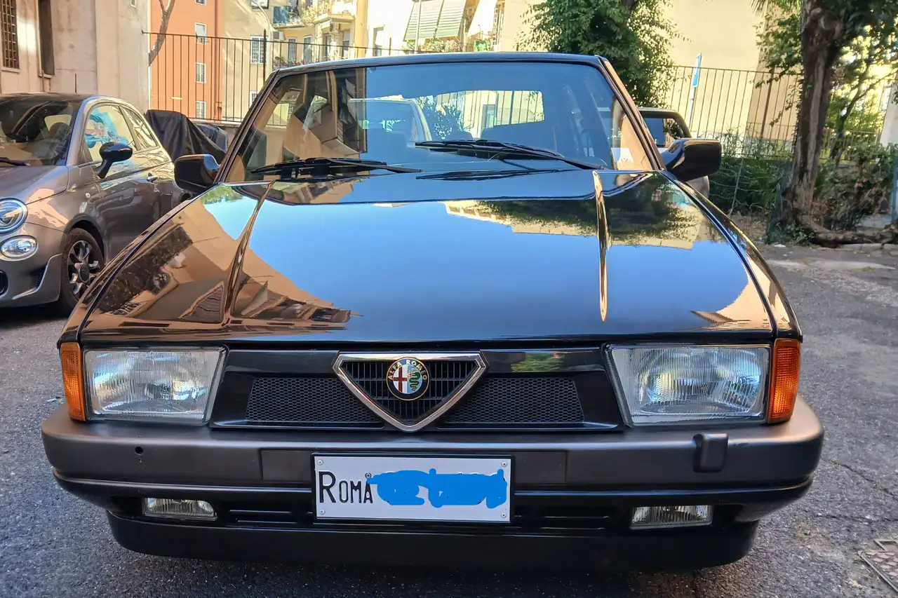Alfa Romeo 75 1.8 ie Indy, foto 4