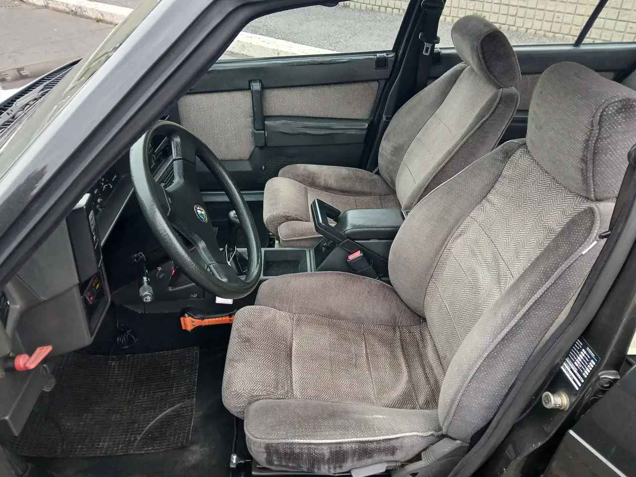 Alfa Romeo 75 1.8 ie Indy, foto 2