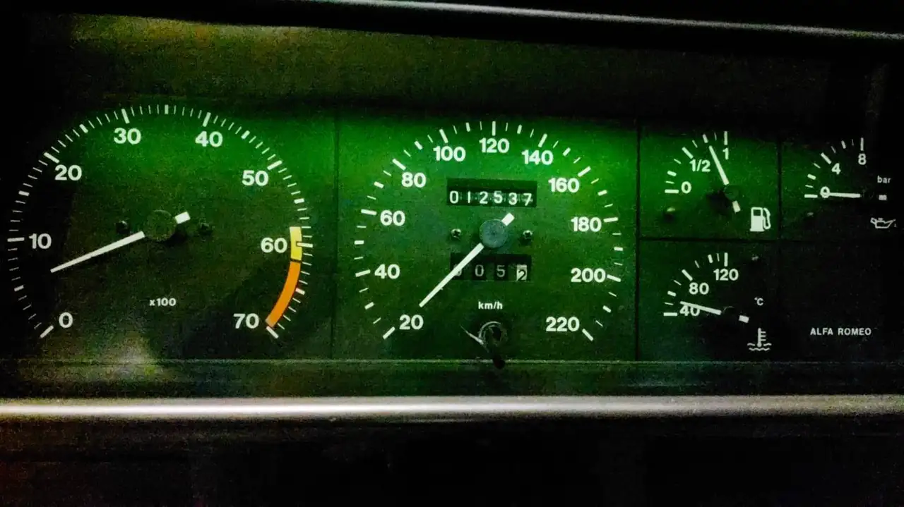 Alfa Romeo 75 1.8 ie Indy, foto 9