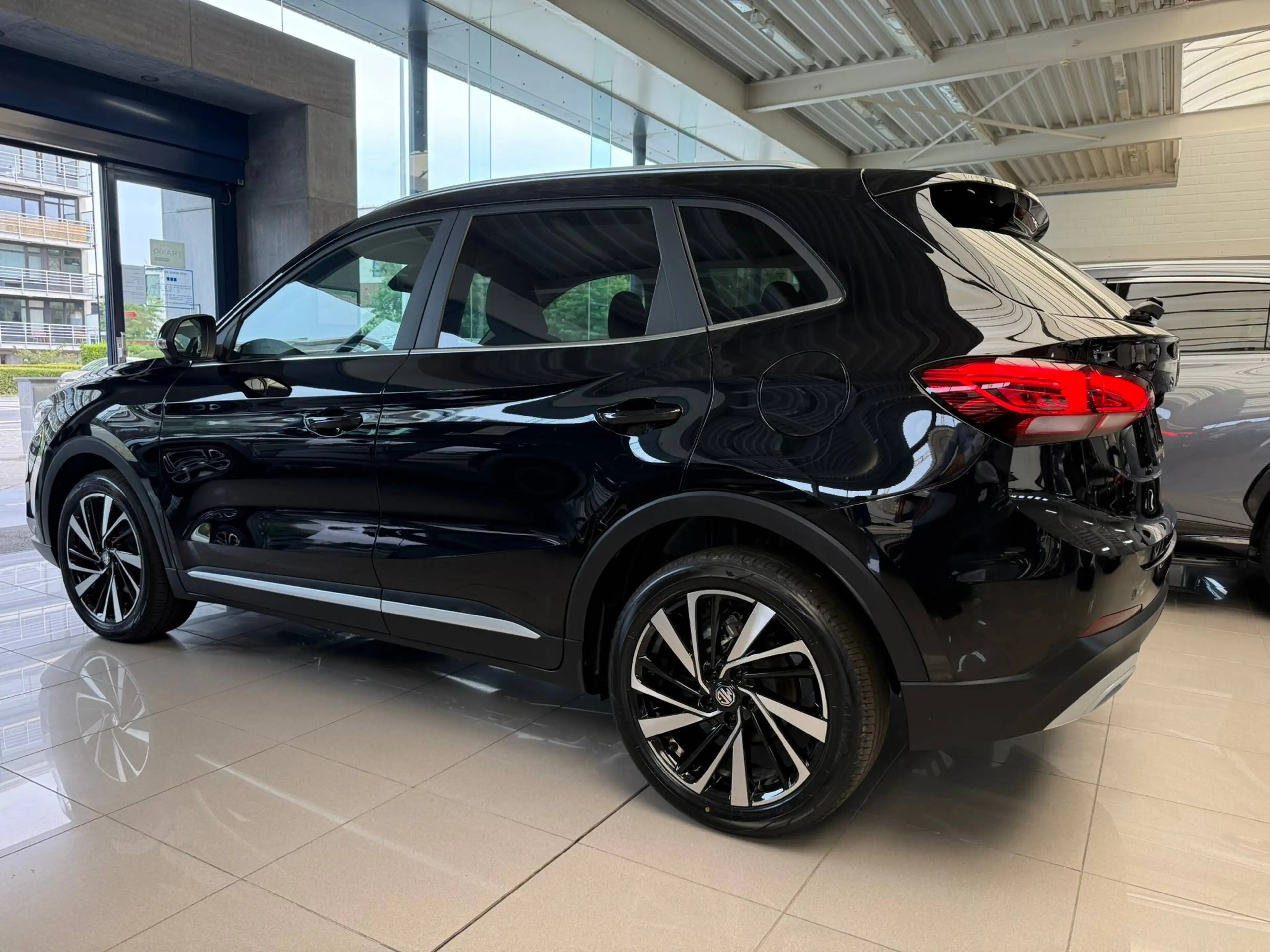 MG ZS 1.5i HYBRID+ 197pk(!!) LUXURY LEDER NAVI CAMERA ACC — photo 14