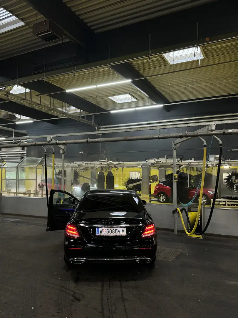 Mercedes-Benz E 220 d Avantgarde Aut. - 2