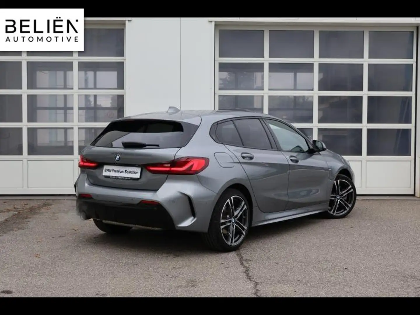 BMW 118 Hatch Gris - 2