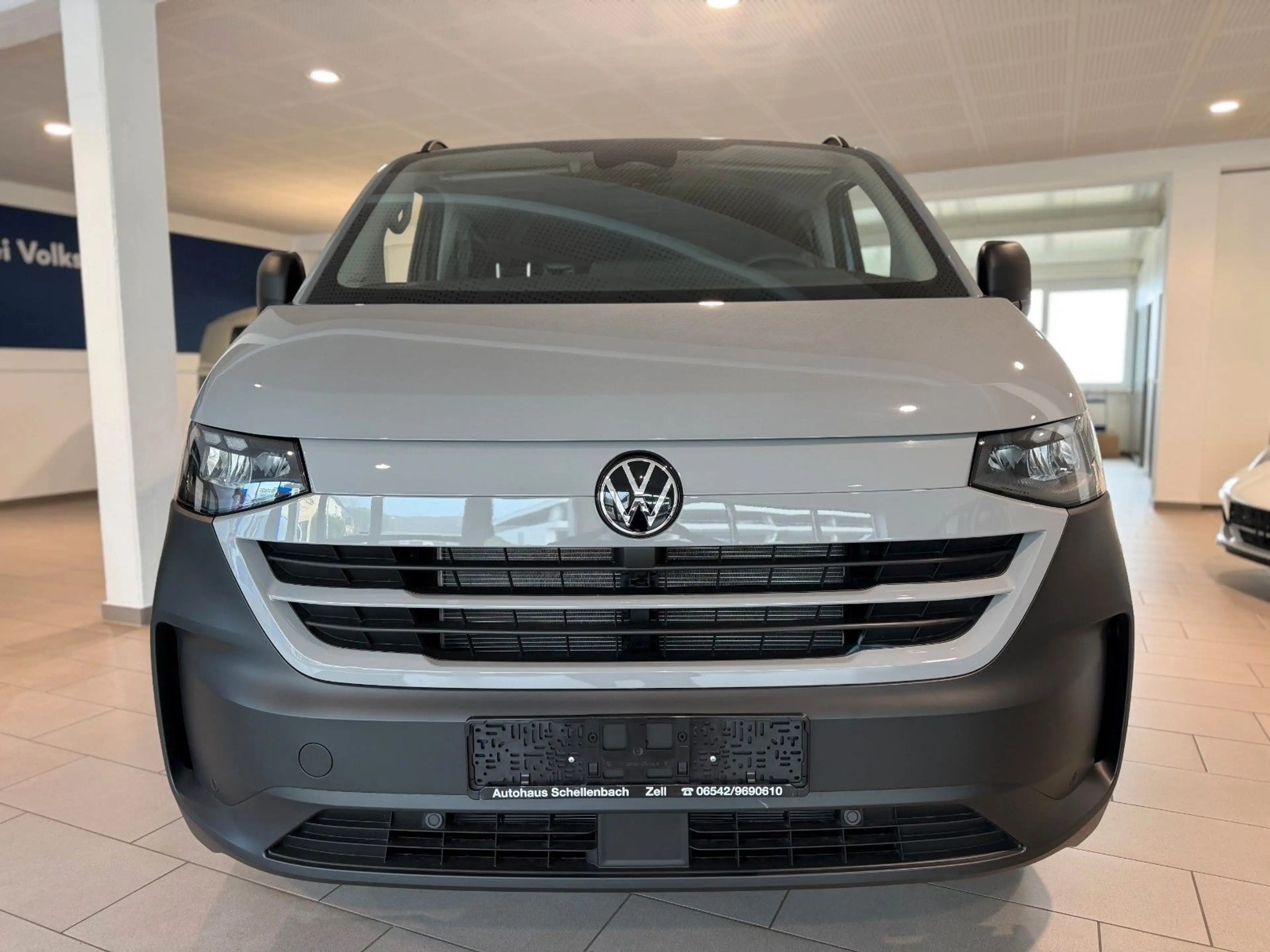 Volkswagen T7 Caravelle *KR*SideAssist*ACC*FLÜGELTÜR*5JGARA — photo 2