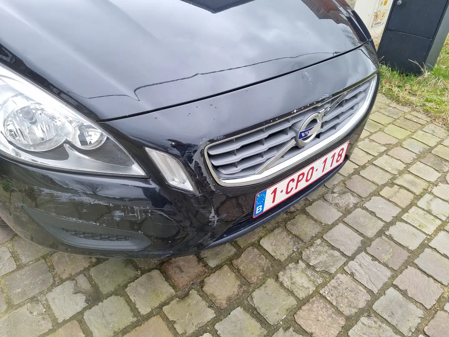 Volvo S60 S60 D3 Geartronic Momentum Fekete - 2