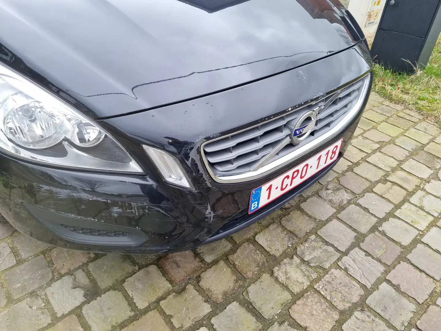 Volvo S60 S60 D3 Geartronic Momentum Schwarz - 2