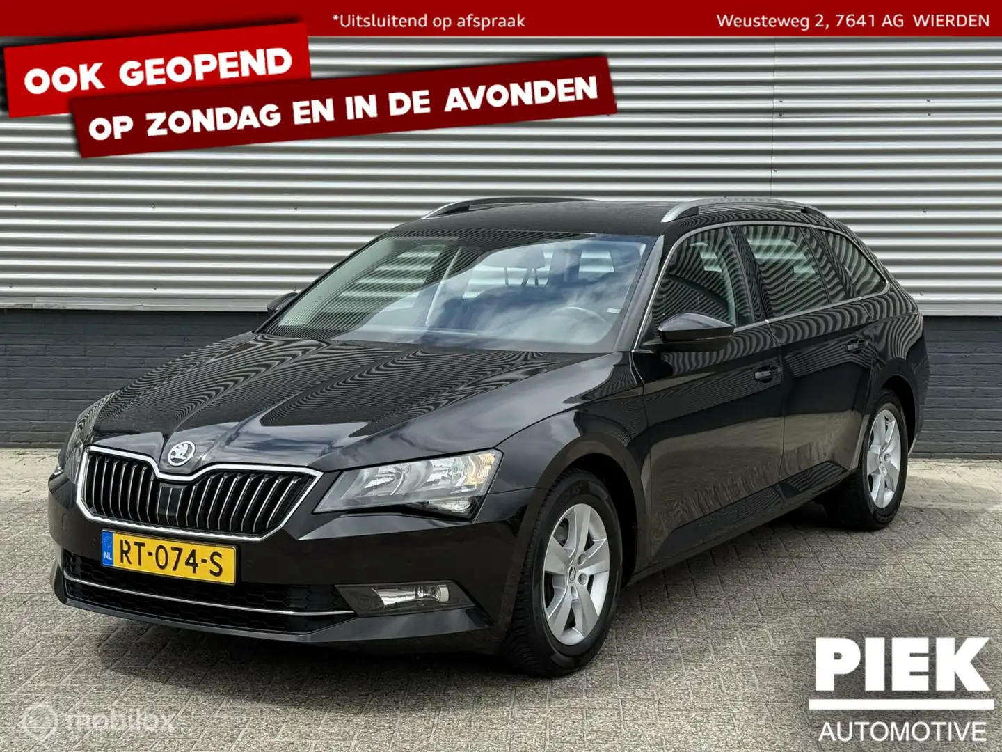Skoda Superb Combi 1.4 TSI Ambition NAVIGATIE Zwart - 1