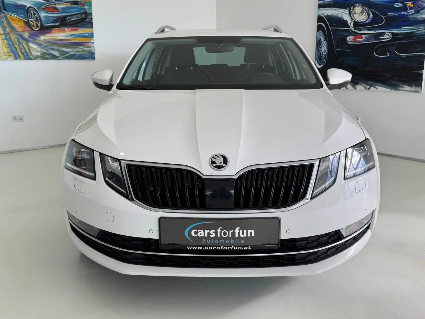 Skoda Octavia Combi 1,6 TDI Style Limited DSG Wit - 2