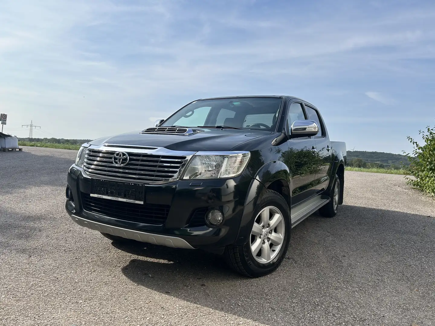 Toyota Hilux - 1