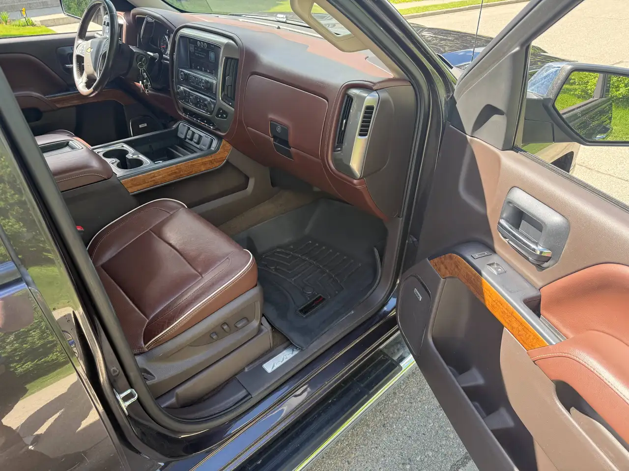 Chevrolet Silverado 1500 снимка Chevrolet Silverado 1500