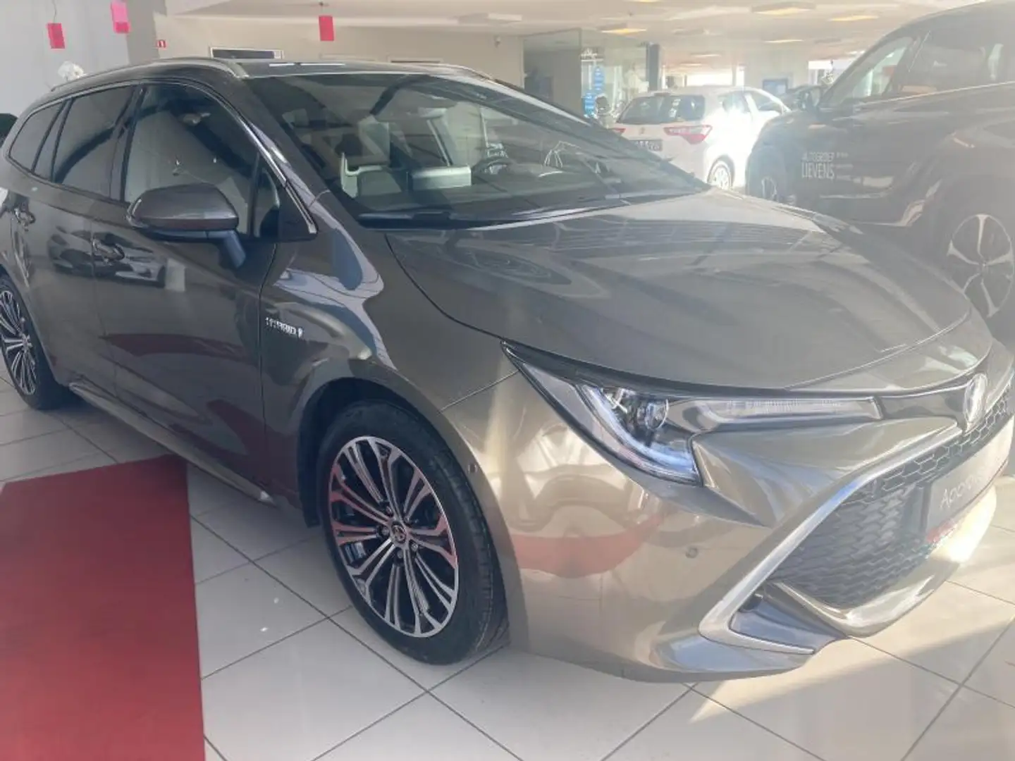 Toyota Corolla Premium Plus 1.8 HYBRIDE Bronze - 2