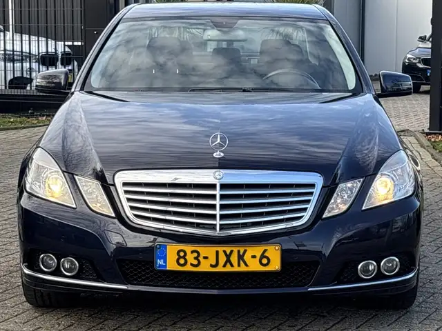Mercedes-Benz E-Class view 2