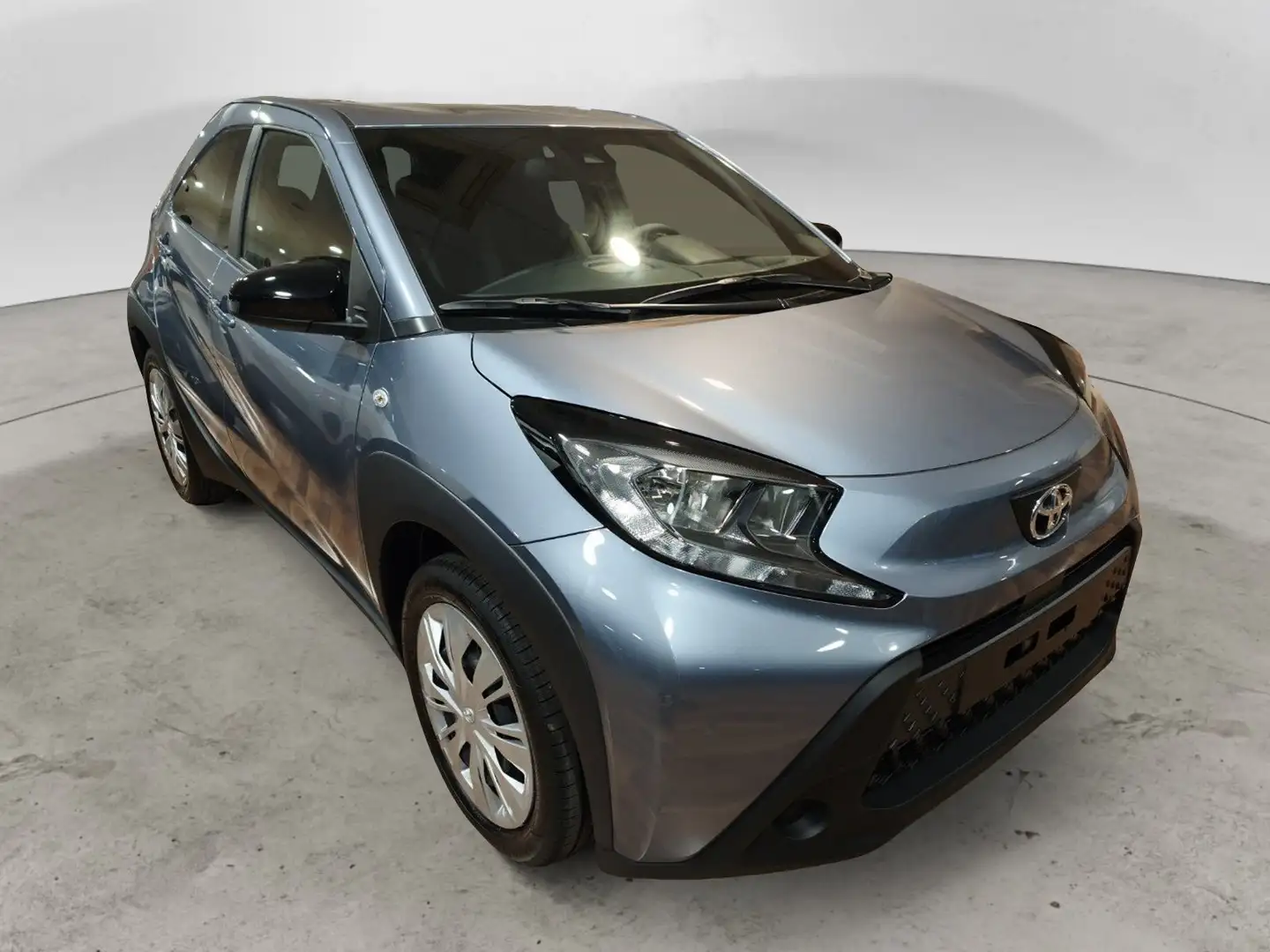 Toyota Aygo X 10B MT ACTIVE MY24 - 1