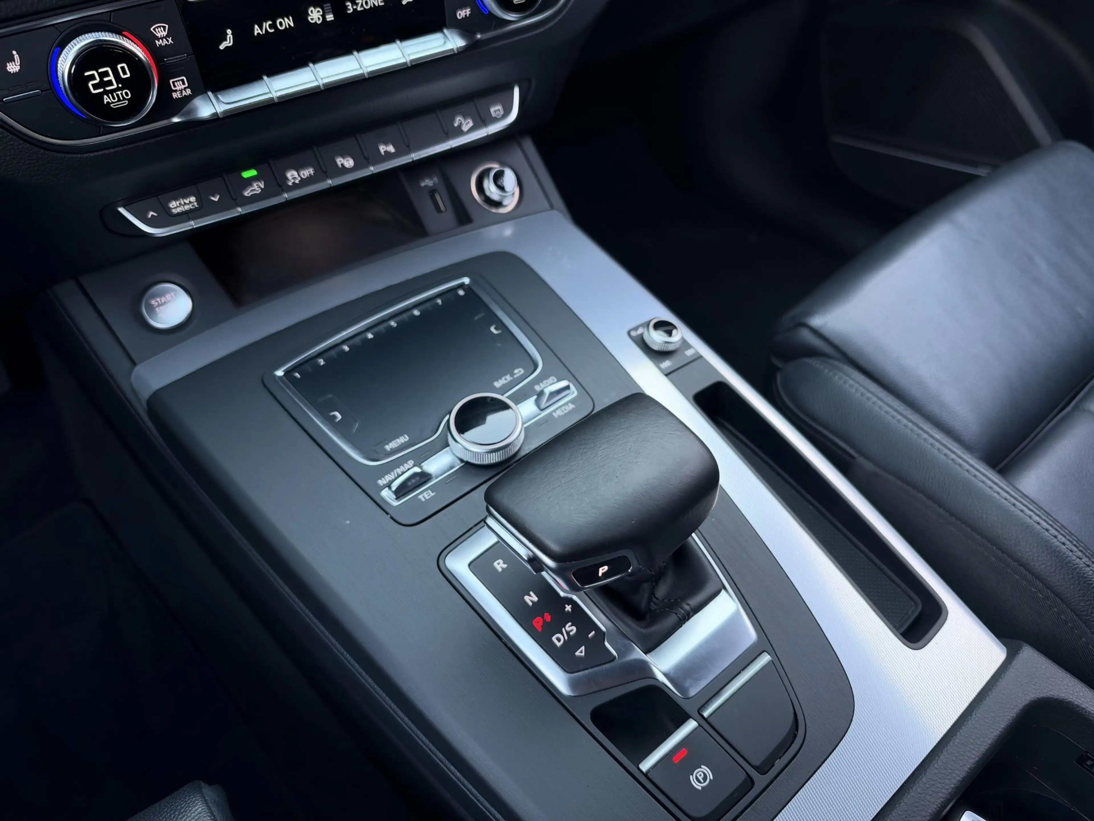 Audi Q5 50 TFSI e quattro Pro Line / Leder / Trekhaak — photo 31