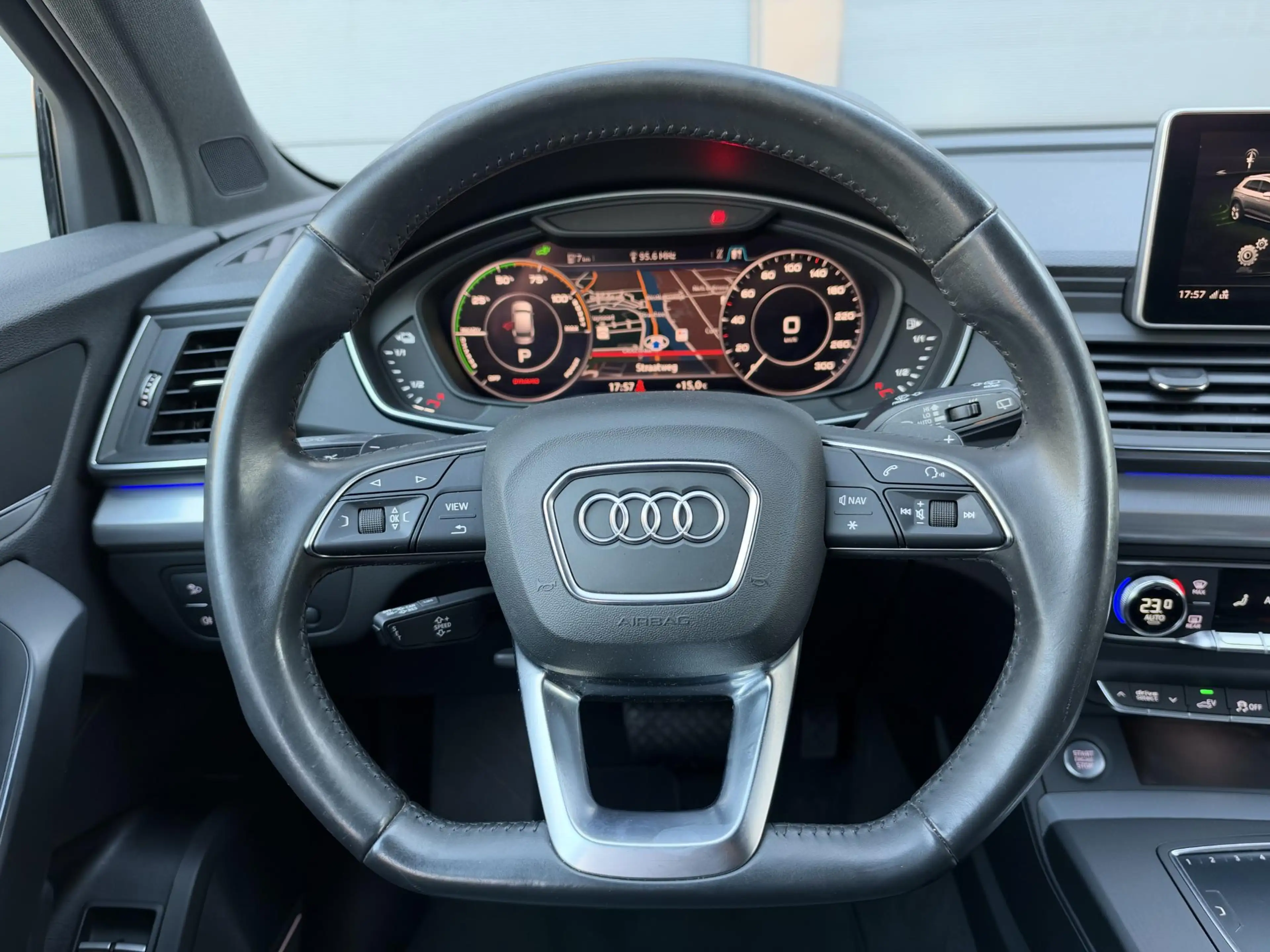 Audi Q5 50 TFSI e quattro Pro Line / Leder / Trekhaak — photo 23