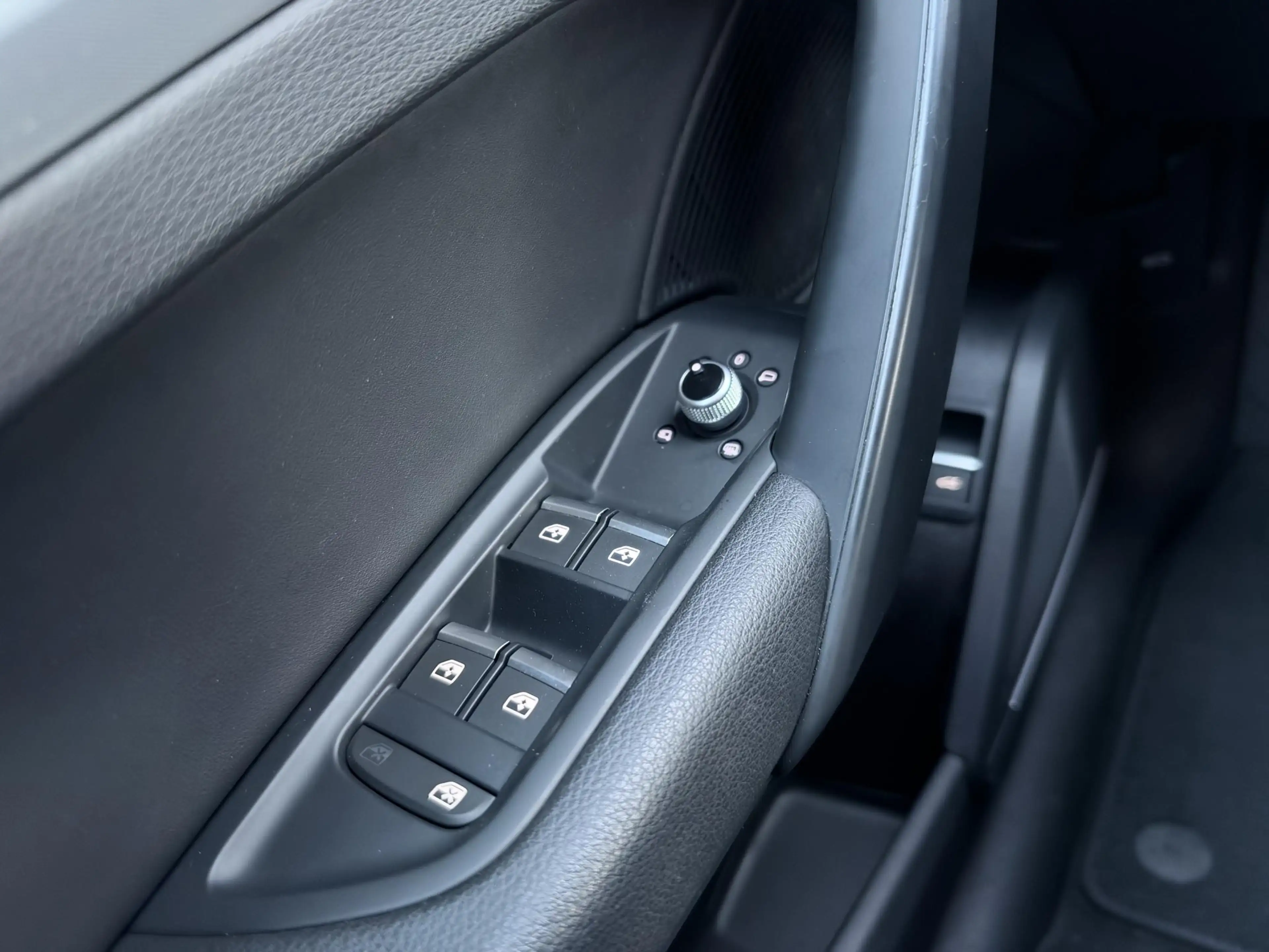 Audi Q5 50 TFSI e quattro Pro Line / Leder / Trekhaak — photo 24