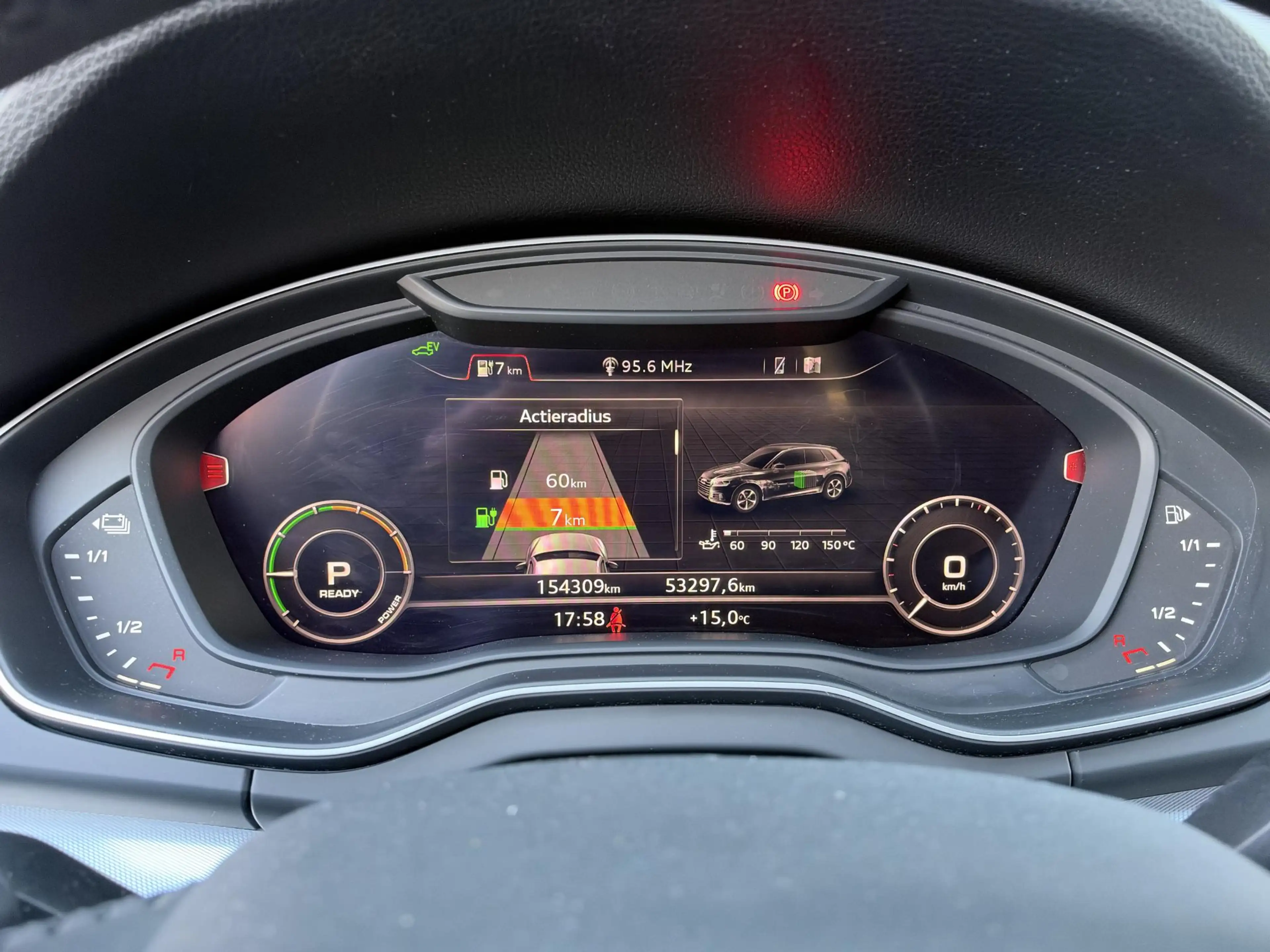Audi Q5 50 TFSI e quattro Pro Line / Leder / Trekhaak — photo 29