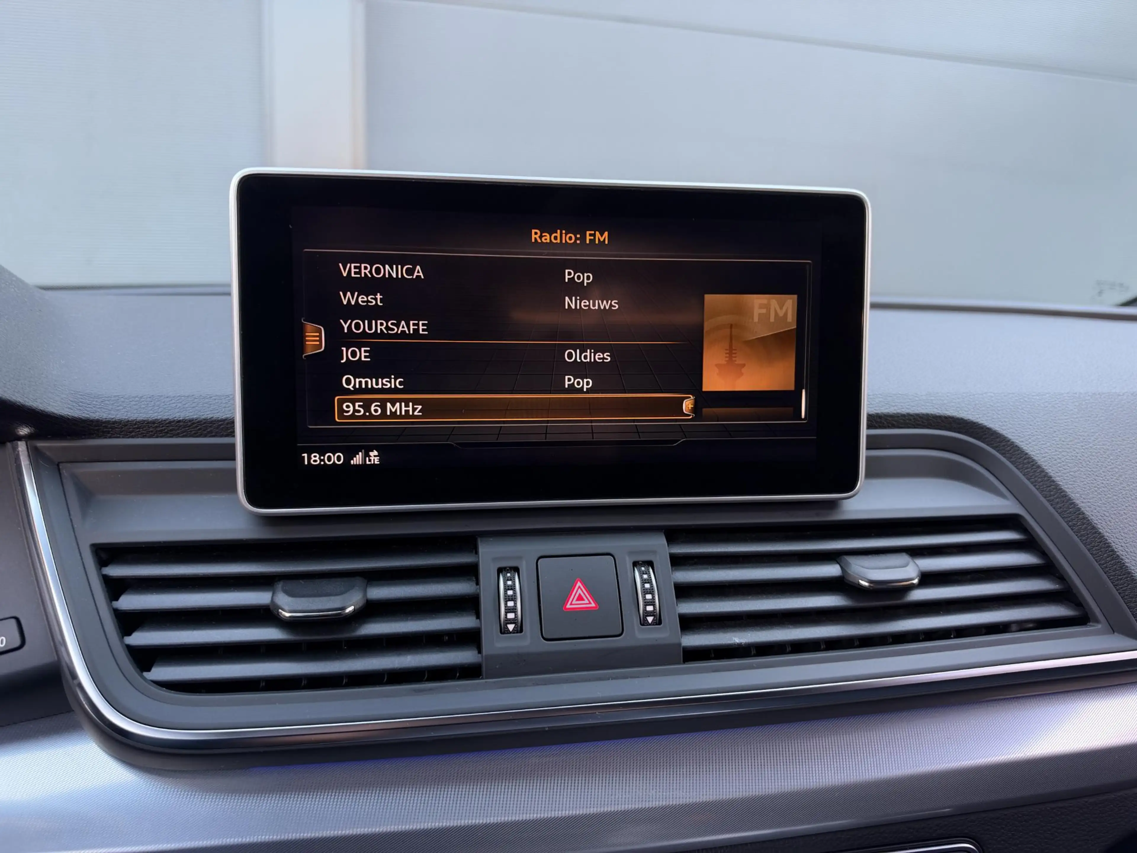 Audi Q5 50 TFSI e quattro Pro Line / Leder / Trekhaak — photo 34