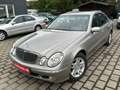 Mercedes-Benz E 200 K Lim. Aut Elegance*NAVI*PDC*2.HAND*TÜVNEU Silber - thumbnail 1