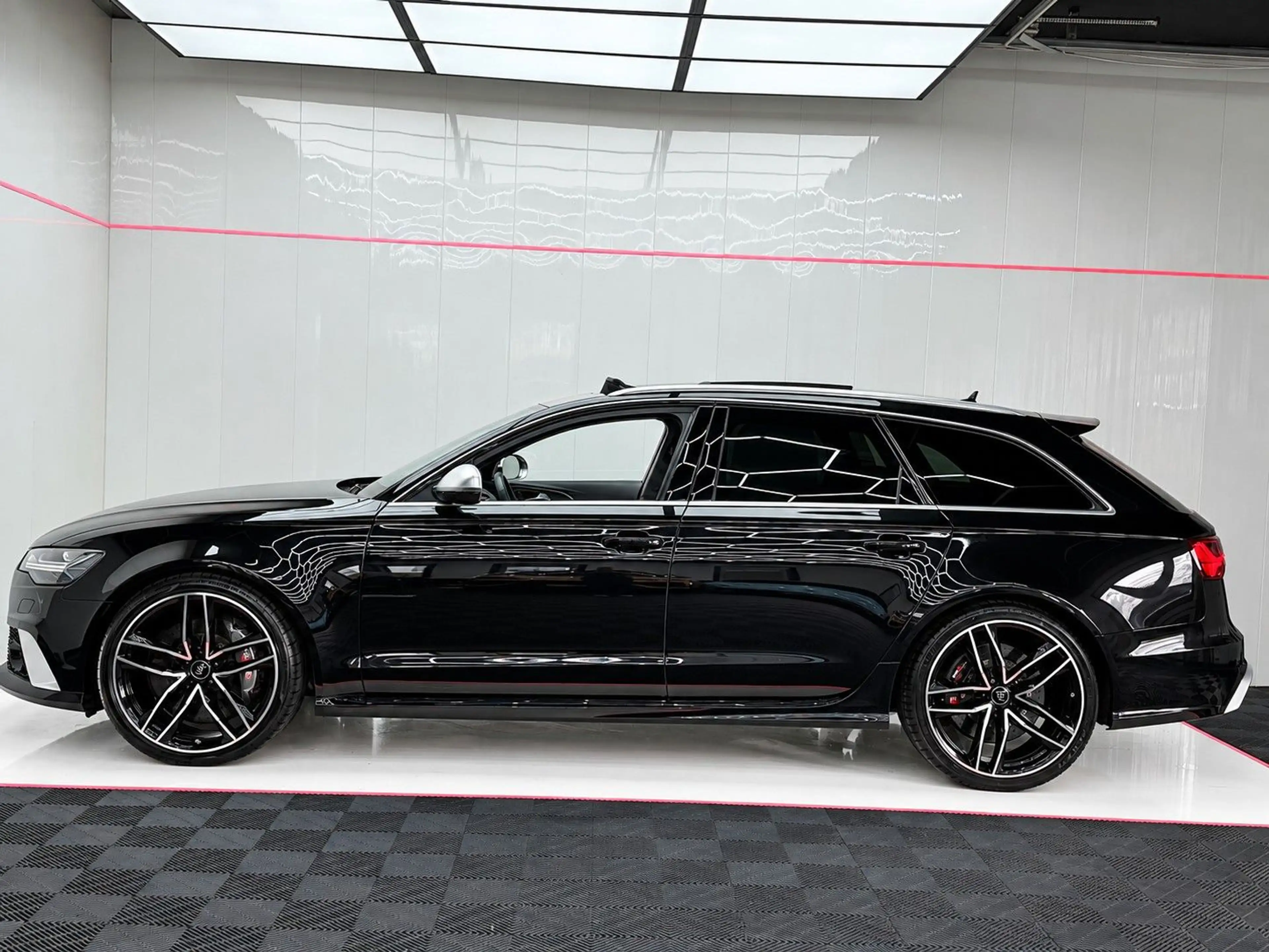 Audi RS6 4.0 TFSI QUATTRO PERFORMANCE 360/PANO/BOSE/ — photo 5