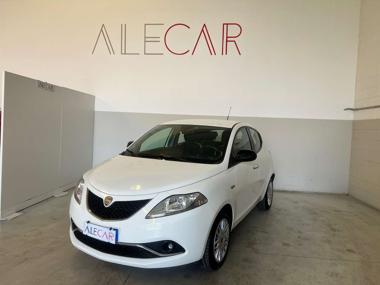 Lancia Ypsilon Ypsilon III 2015 1.2 Gold 69cv my16
