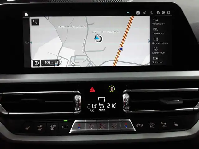 BMW 3 Series view 12