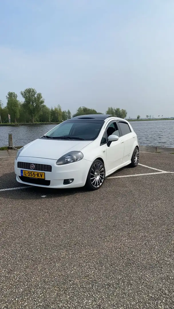 Fiat Punto Grande punto 1.4 16v Turbo Wit - 1