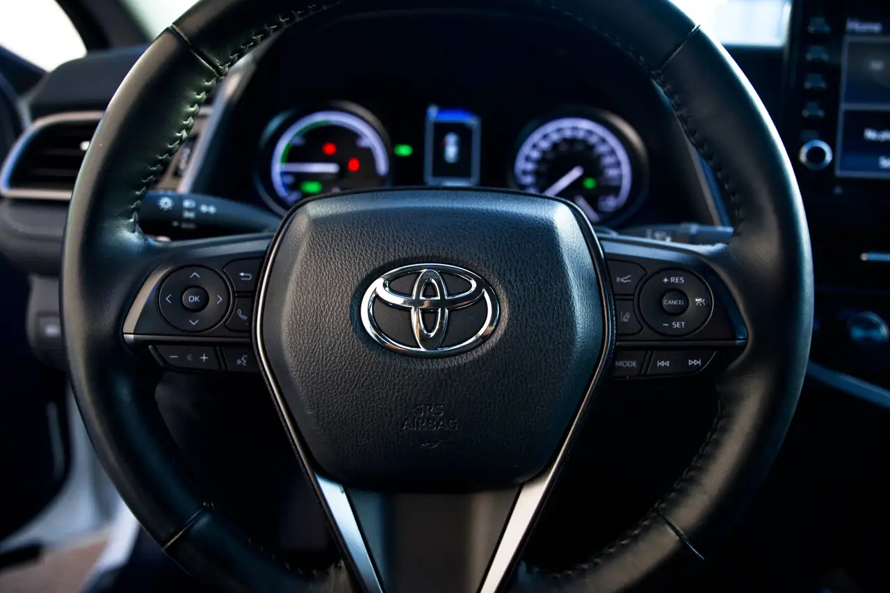 Toyota Camry снимка Toyota Camry