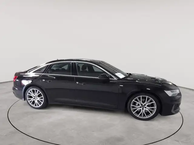 Audi A6 view 3