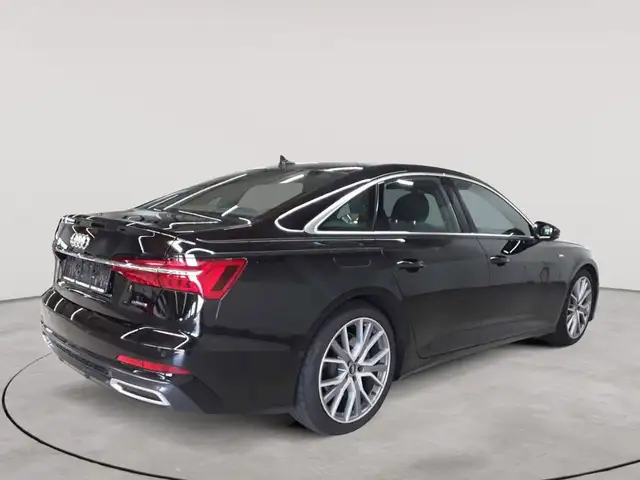 Audi A6 view 4