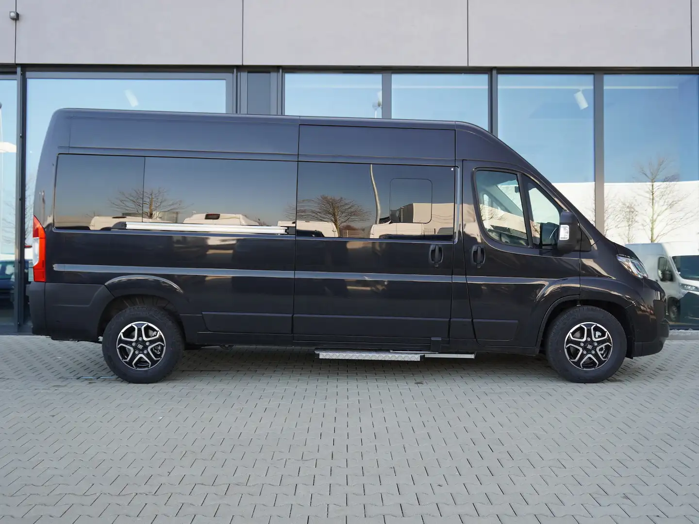 Fiat Ducato Modular L3H2 180 Automatik / 9-Sitzer Noir - 2