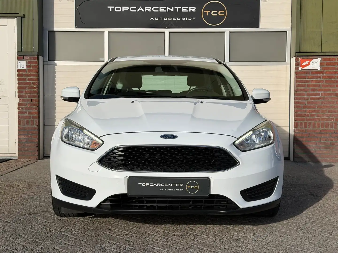 Ford Focus 1.0 Trend Edition/AIRCO/CAMERA/PARKS/NAVI/APK/NAP Wit - 2