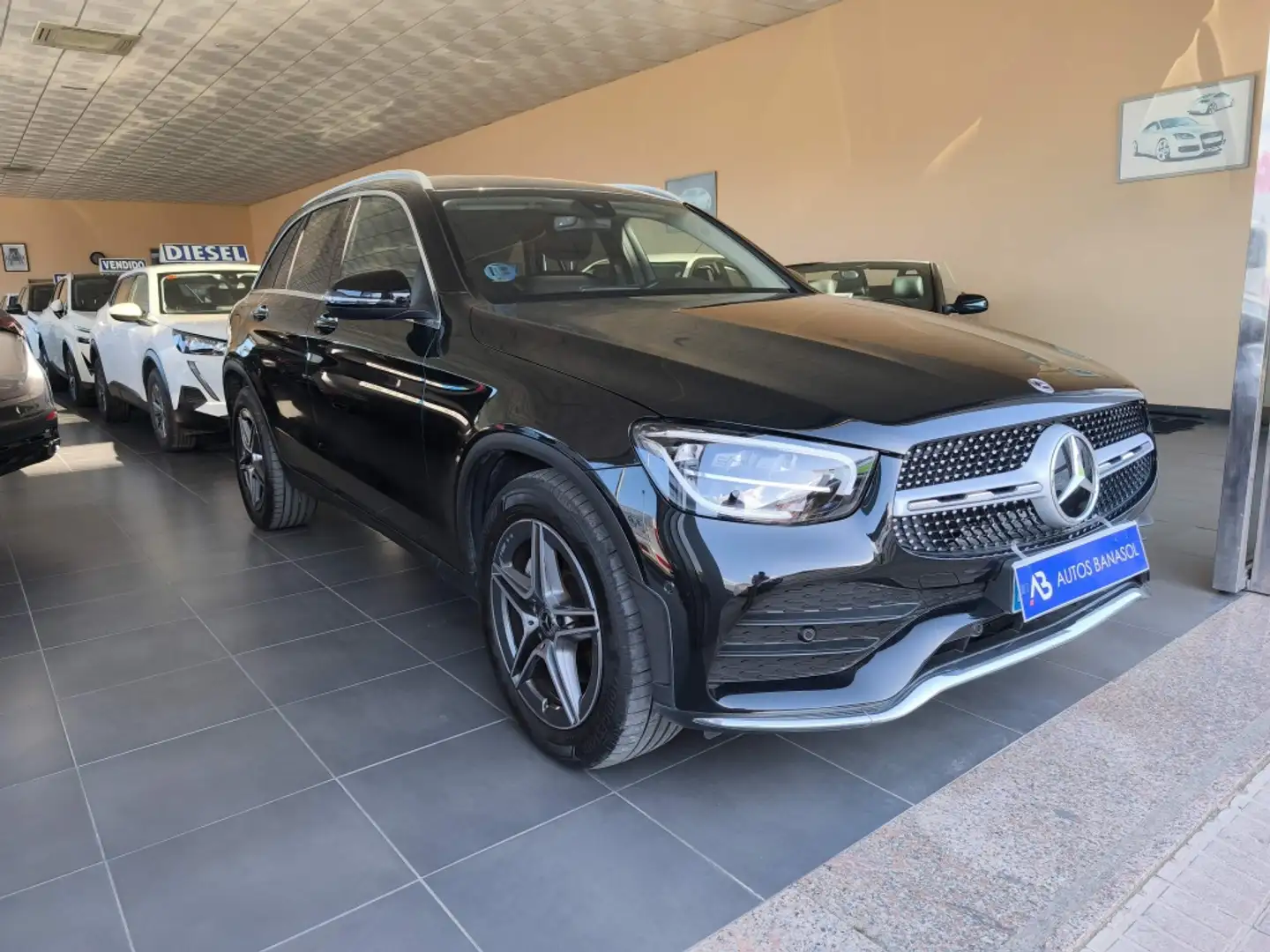 Mercedes-Benz GLC 200 4Matic 9G-Tronic Negro - 2