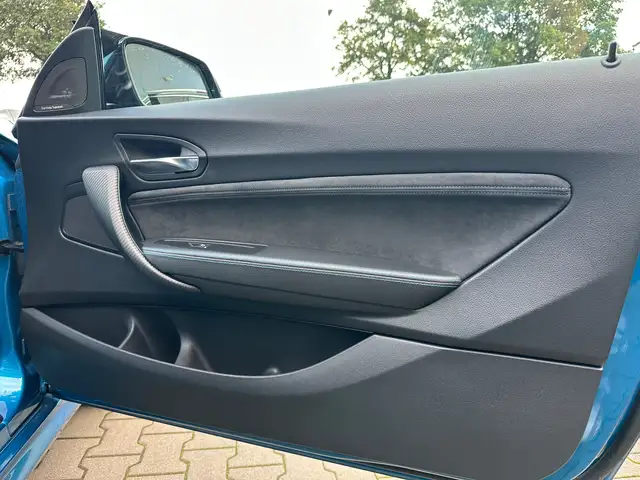 BMW M2 view 19