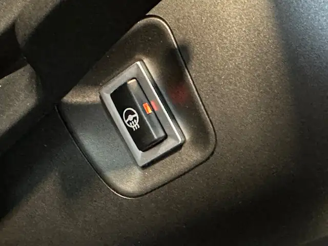 BMW M2 view 24