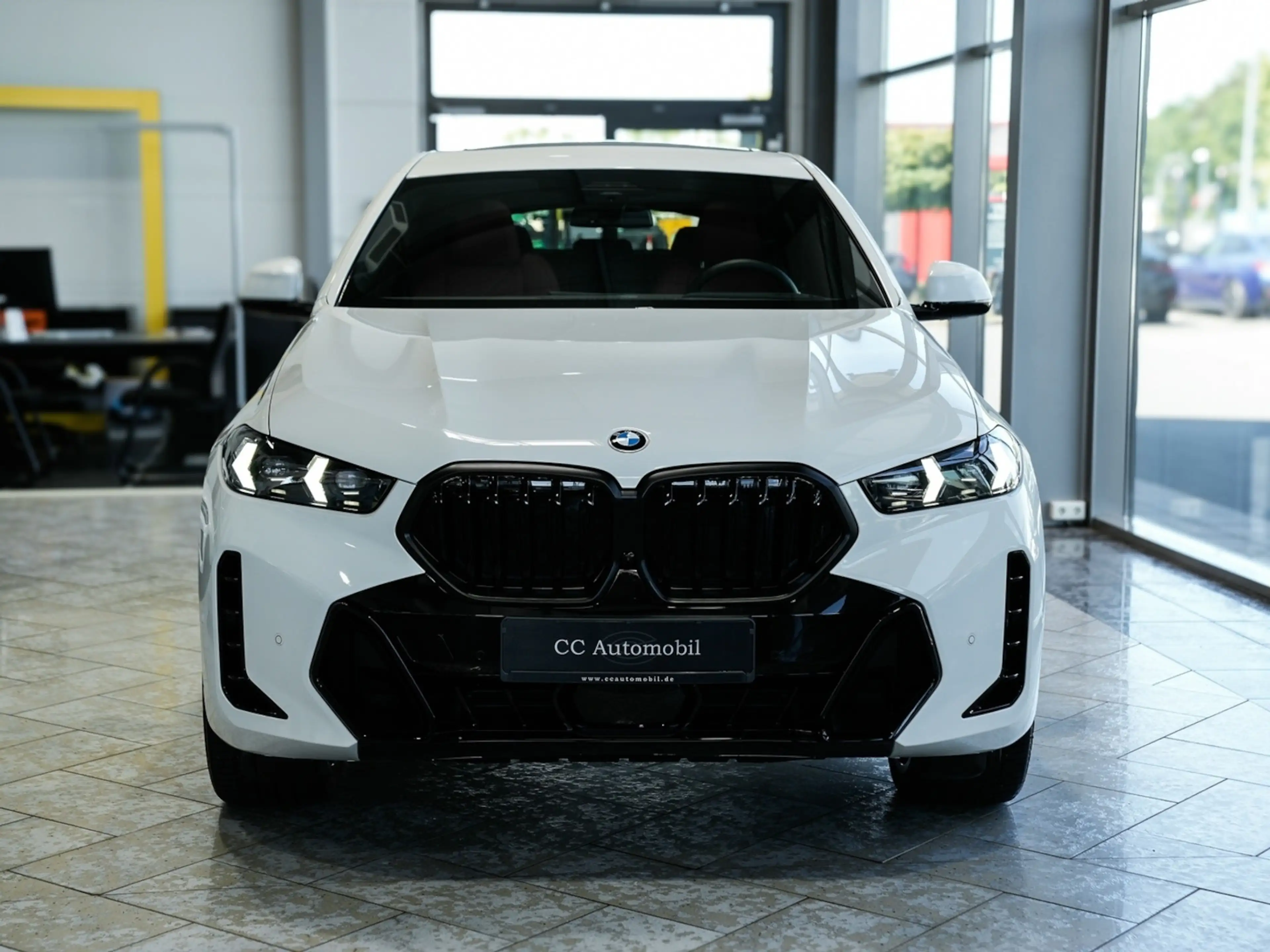 BMW X6 40d M SPORT PRO Luftf. 22LM 360K Panor CARBON — photo 6